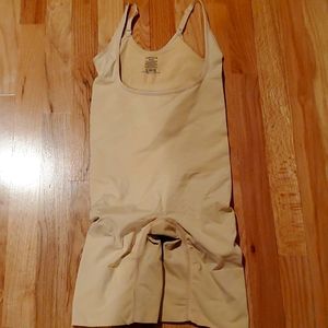 Yummie Body Shaper S/M NWOT
